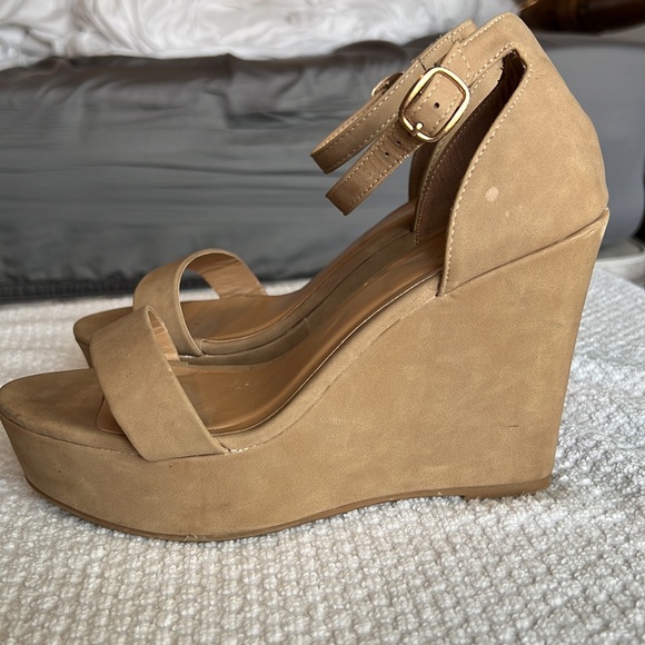 Womens Tan Platform Wedges by Bamboo - Picture 2 of 2